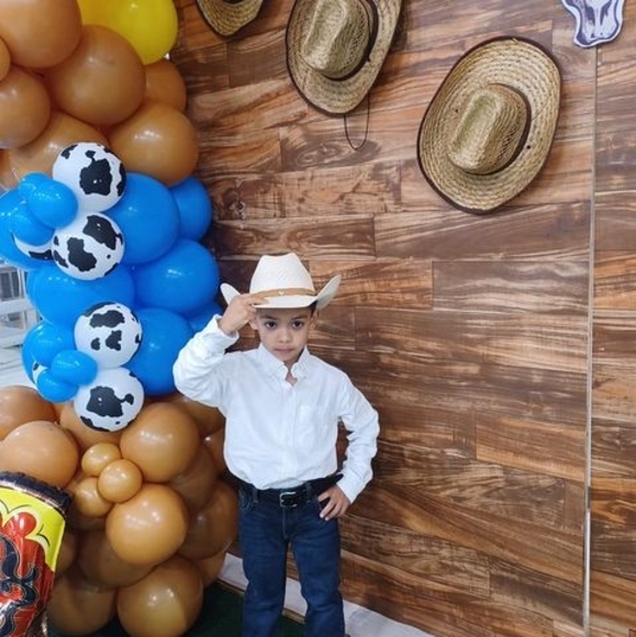 Meet your Posher, Ofelia - Picture 1 of 1